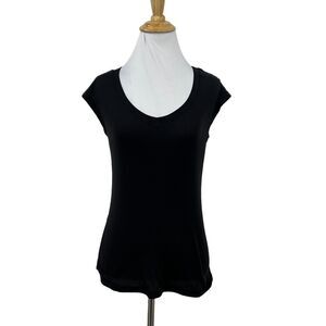 Lululemon Shirt Womens 6 Black Cap Sleeves Scoop Neck Vented Athletic *READ